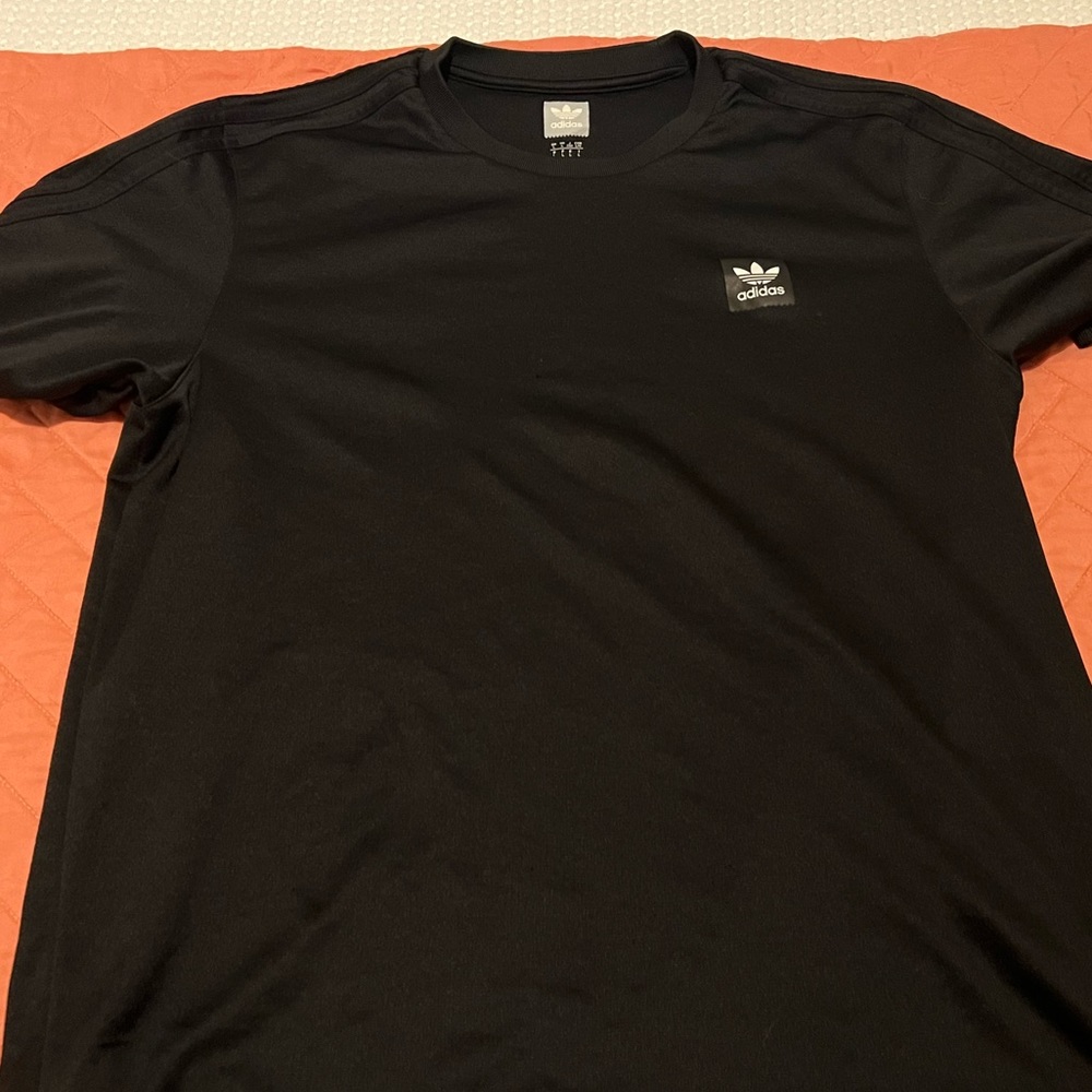 Mens adidas black on black stripes large